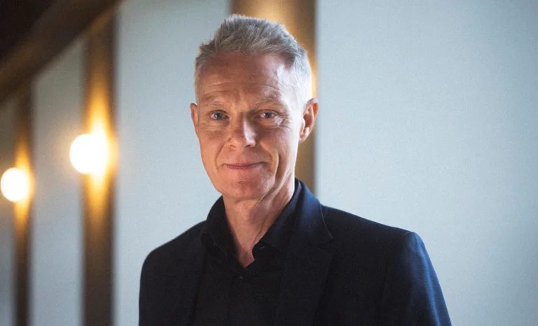 Beyond the art – Tim marlow